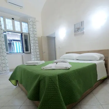 Casa Vacanze Nonna Luisella Naples Extérieur photo